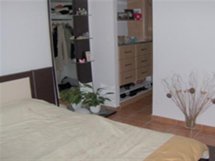 Apartment with 1 bedroom in town, Spain 69013
