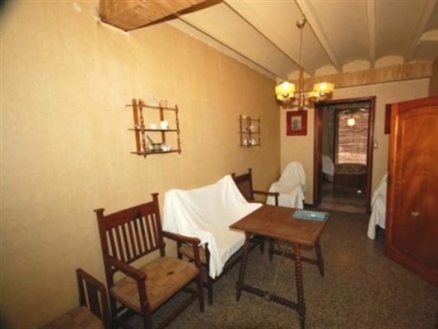 Townhome with 3 bedroom in town 69028