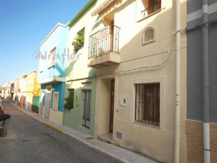 Pedreguer property: Townhome for sale in Pedreguer 69073