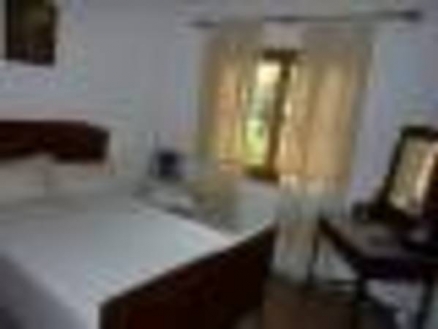 Villa for sale in town, Spain 69186