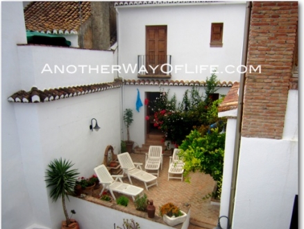 House for sale in town, Spain 69211
