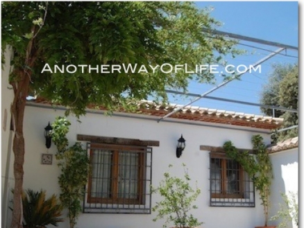 Alcala La Real property: House with 2 bedroom in Alcala La Real 69212