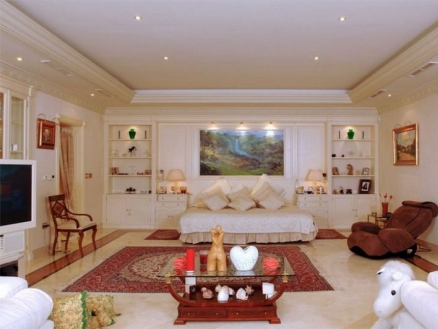 San Pedro de Alcantara property: Villa with 9+ bedroom in San Pedro de Alcantara, Spain 69425