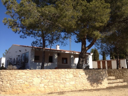 4 bedroom Villa 100300