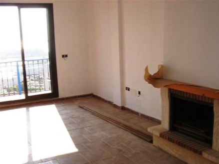 Townhome&nbsp;with&nbsp;4&nbsp;bedroom&nbsp;in&nbsp;town,&nbsp;Spain&nbsp;100700