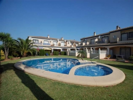 Villa for sale in town 100956