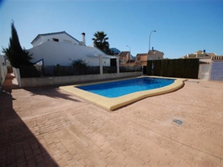 Villa for sale in town, Spain 100959