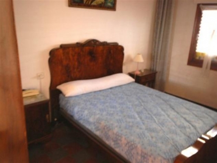 Townhome for sale in town, Alicante 101005