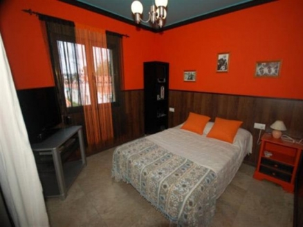 Villa with 4 bedroom in town 101006