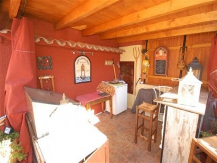 Villa for sale in town, Alicante 101006