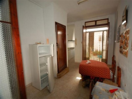 Townhome with 4 bedroom in town, Spain 101022