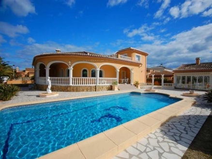 Villa for sale in town 101030