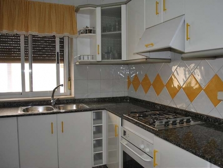 Townhome with 4 bedroom in town, Spain 102012