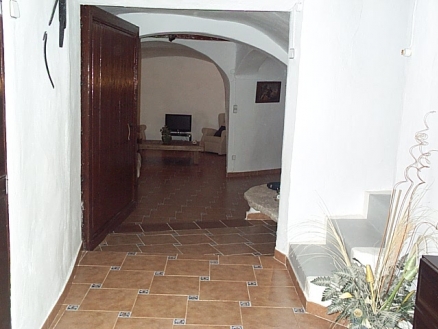  4 bedroom House 102057