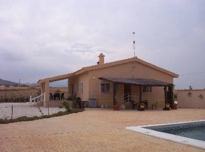 Villa for sale in town 102074
