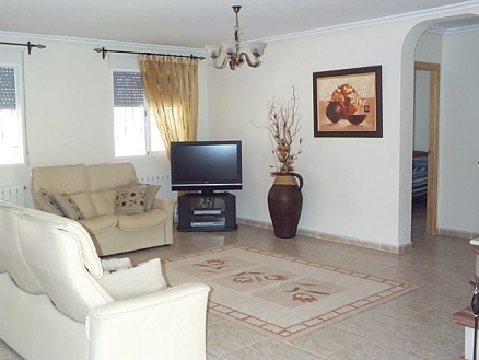 Villa for sale in town,  102081