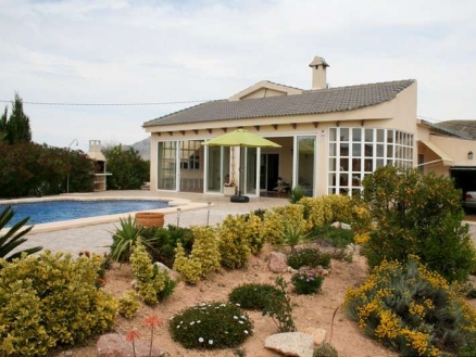 Villa for sale in town, Spain 102185