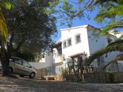 Villa for sale in town 104409