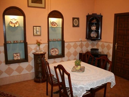  4 bedroom Villa 104505