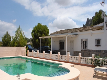 Villa for sale in town, Spain 105588