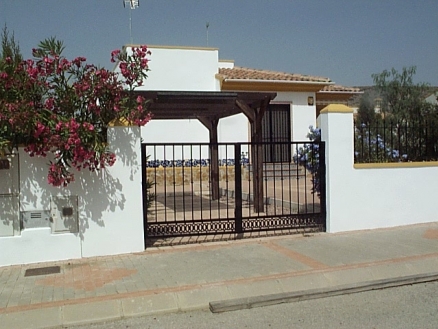 Villa for sale in town 105593