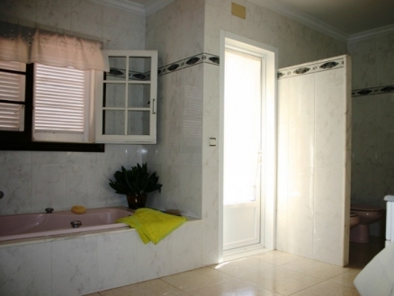Villa with 4 bedroom in town, Spain 107053