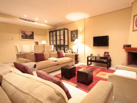 Townhome with 5 bedroom in town 107066