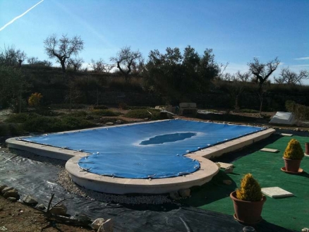 Villa for sale in town, Spain 107527