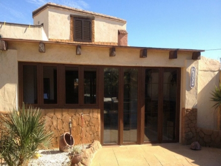 Villa with 4 bedroom in town 107796