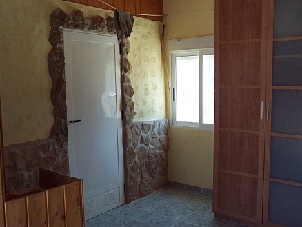 Cave House with 5 bedroom in town, Spain 107813