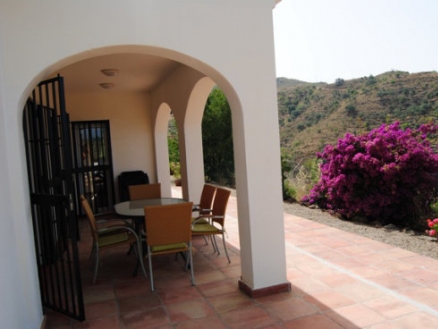Malaga&nbsp;property&nbsp;|&nbsp;3&nbsp;bedroom&nbsp;Villa&nbsp;108195