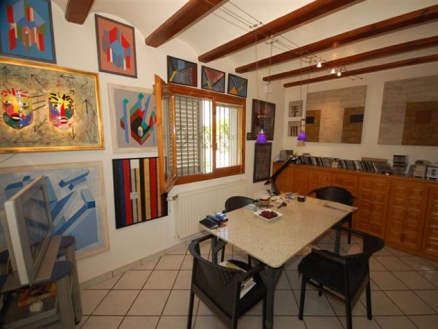 Villa with 4 bedroom in town, Spain 108227