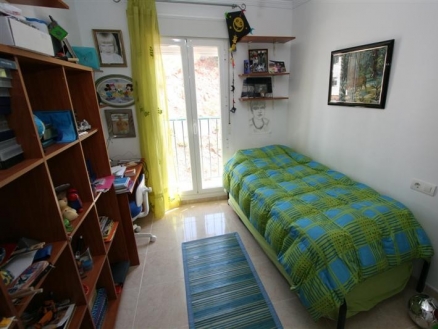 Los Pacos property: Los Pacos Apartment 109046