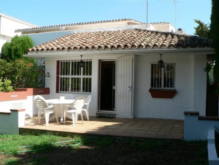 Estepona property: Apartment with 3 bedroom in Estepona 109186