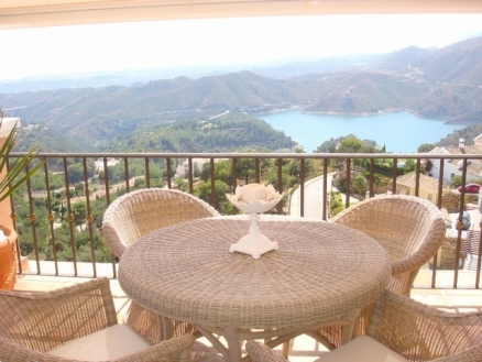 Istan&nbsp;property:&nbsp;Malaga&nbsp;property&nbsp;|&nbsp;3&nbsp;bedroom&nbsp;Villa&nbsp;109335