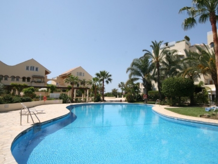 Elviria property: Apartment with 3 bedroom in Elviria 109987
