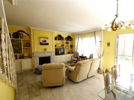 Townhome for sale in town, Spain 110012