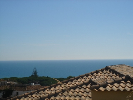 Apartment for sale in town 110095
