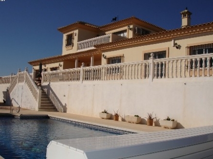 Villa&nbsp;with&nbsp;4&nbsp;bedroom&nbsp;in&nbsp;town&nbsp;110192