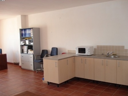 Commercial for sale in town, Spain 110218