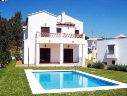 Villa for sale in town 110293