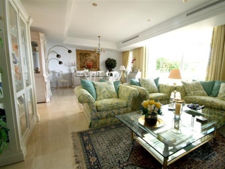 New Golden Mile property: Apartment for sale in New Golden Mile, Spain 110318