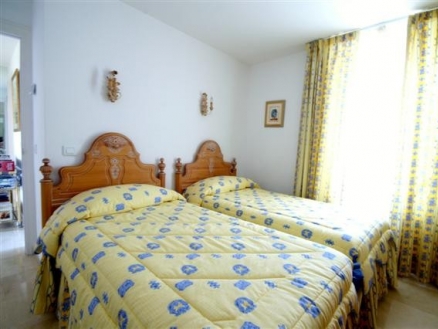 New Golden Mile property: Apartment in Malaga for sale 110318