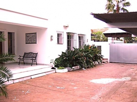 Villa with 9+ bedroom in town 110334