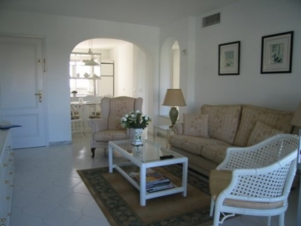 Miraflores property: Apartment with 2 bedroom in Miraflores, Spain 110374