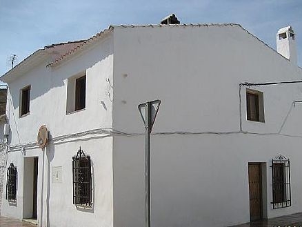 Salar&nbsp;property:&nbsp;Townhome&nbsp;for&nbsp;sale&nbsp;in&nbsp;Salar&nbsp;110426