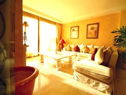Estepona property: Apartment for sale in Estepona, Spain 110515