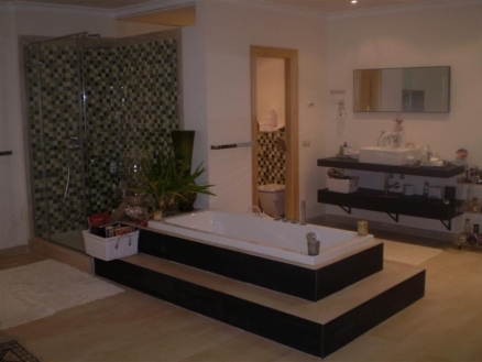 El Paraiso property: Villa with 9+ bedroom in El Paraiso, Spain 110594