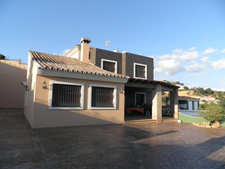 Estepona property: Villa for sale in Estepona 110807