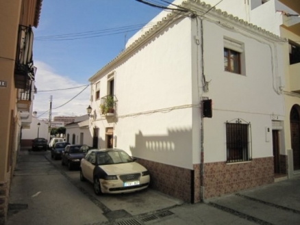 Estepona property: Apartment for sale in Estepona 110841